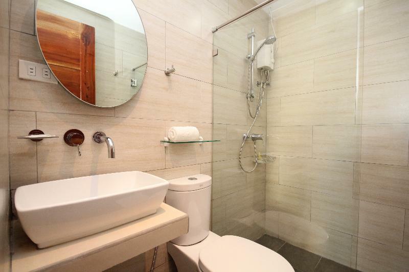 Westcliff Villa By Bluewaves Balabag  Bagian luar foto